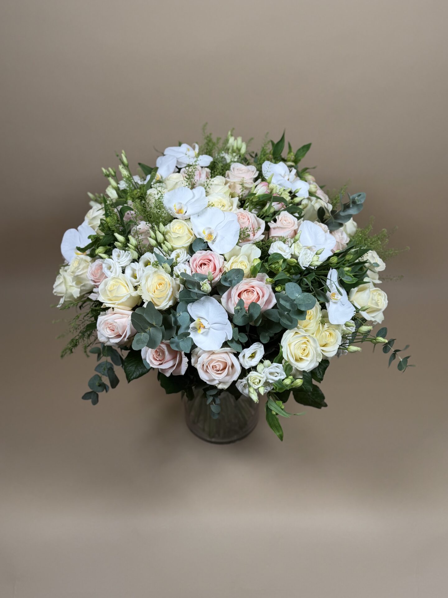 Bouquet de fleurs naturelles à grandes tiges livré à Courchevel 1850