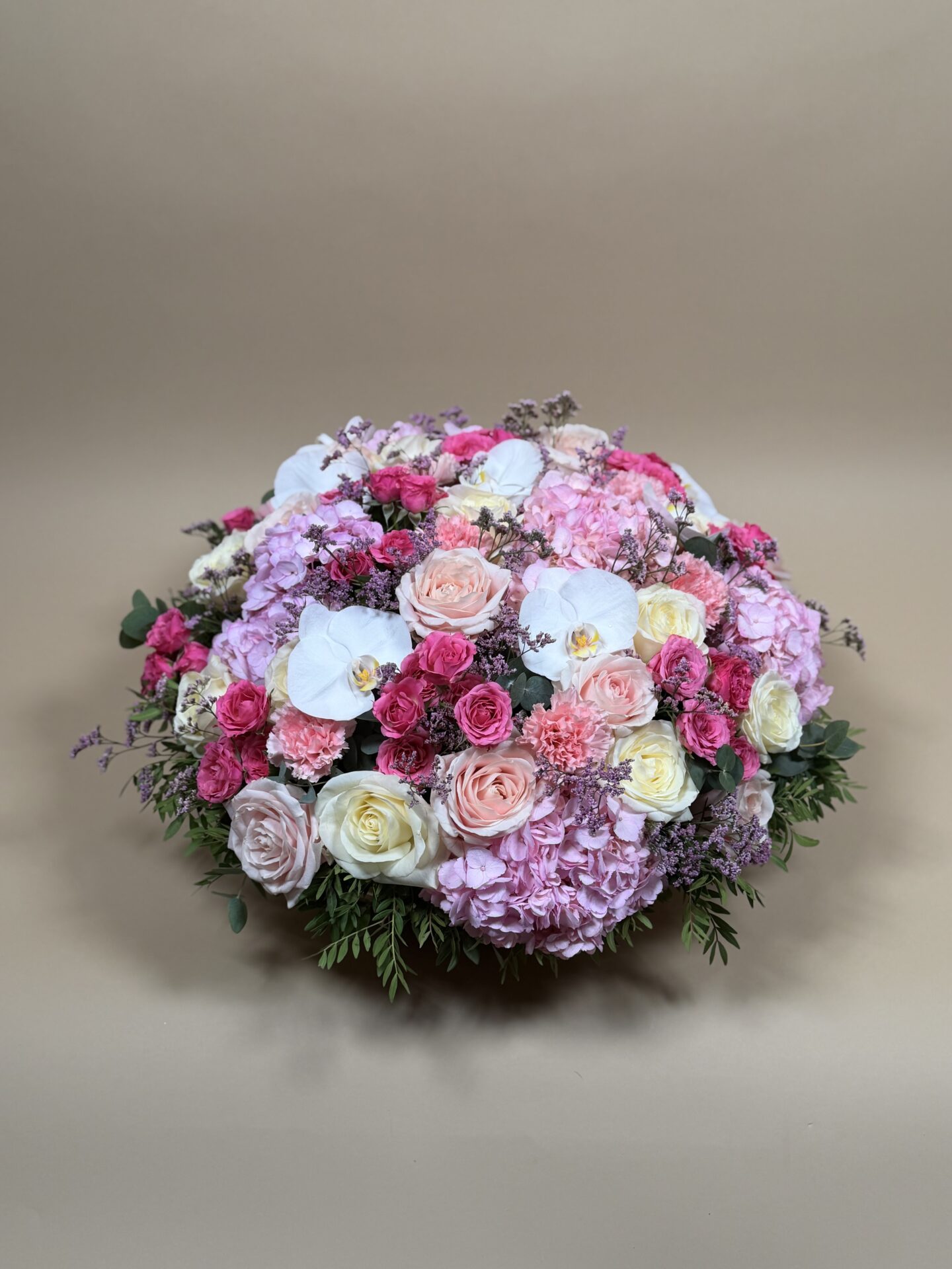 Arrangement floral chic pour livraison à Courchevel